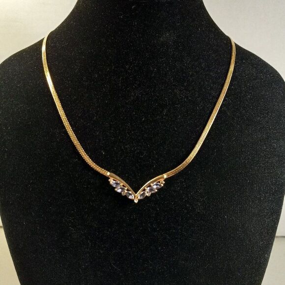 Vintage Avon Gold tone metal VShape base with Purple and Clear  stones Necklace - Picture 1 of 11
